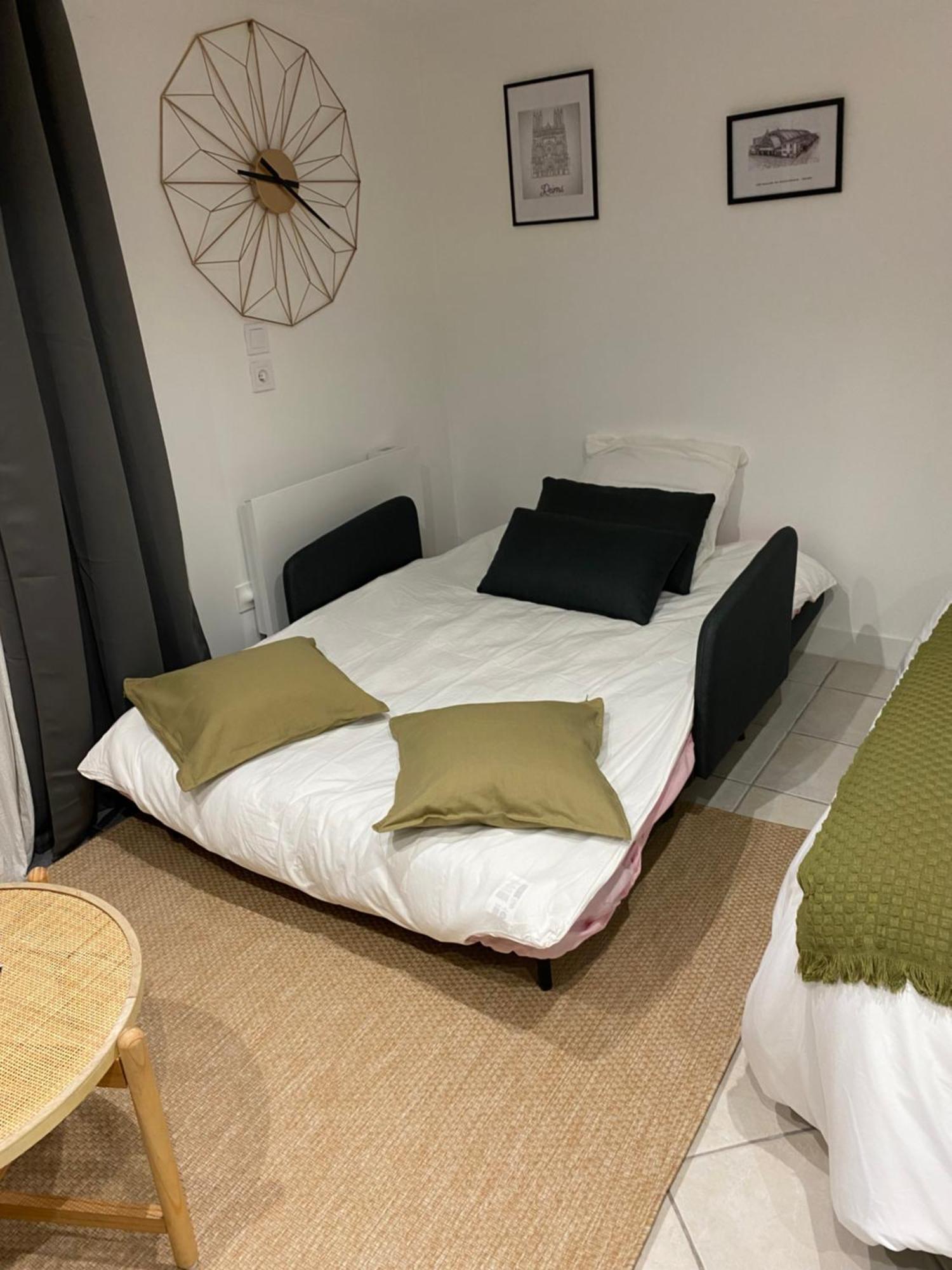 Appart Studio Rdc De Maison Avec Exterieur Proche Reims Tinqueux Exteriér fotografie